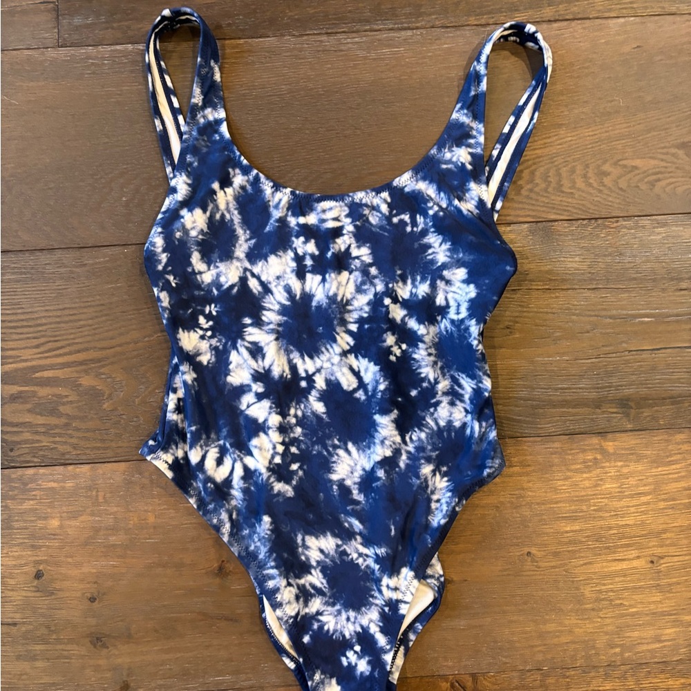 Gap swimsuit